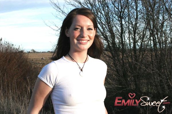 Emily Sweet hard nips